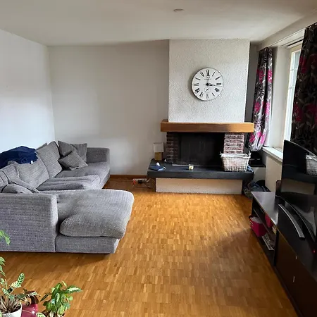 Privatunterkunft Spacious, Furnished Duplex In *